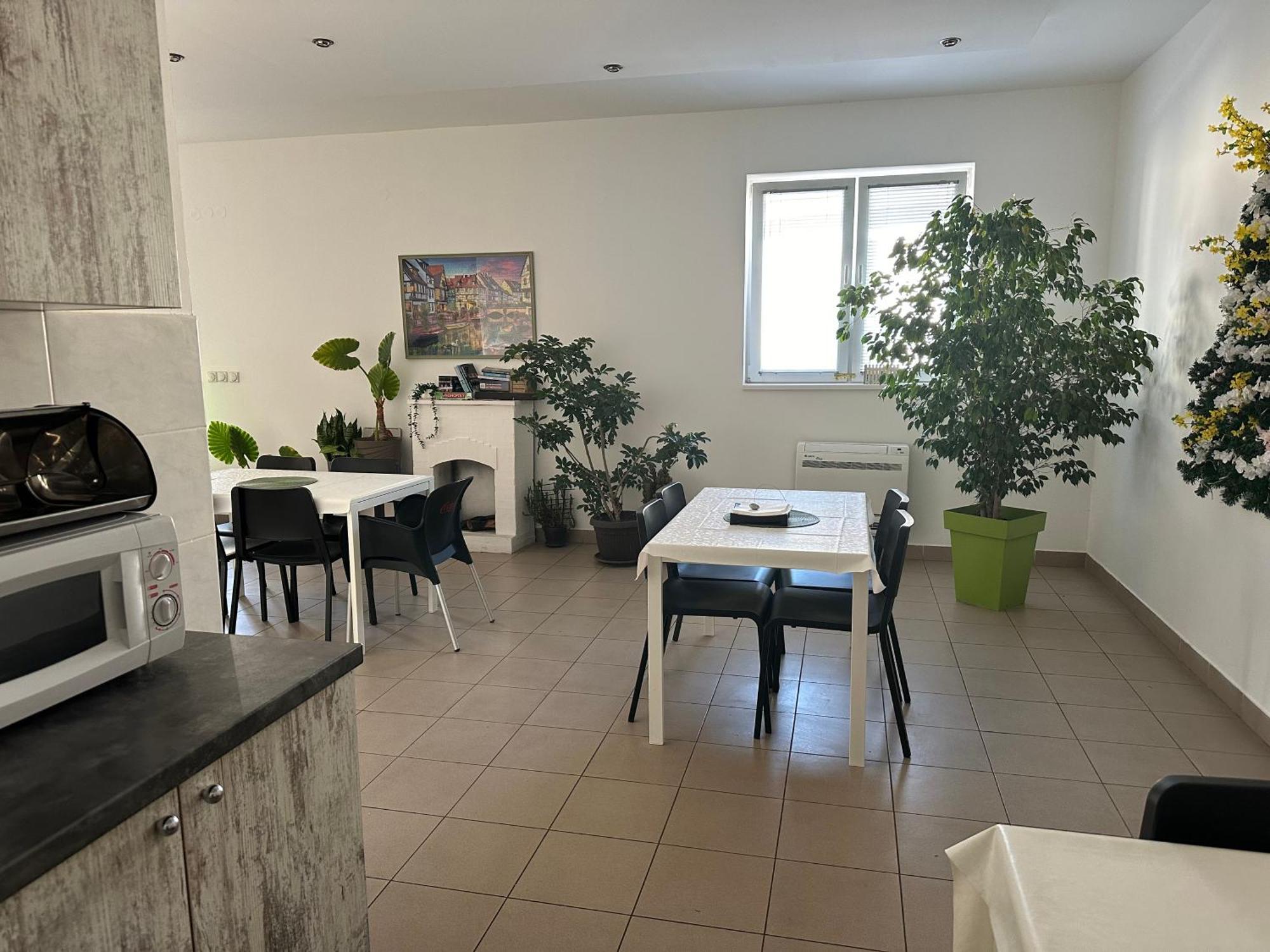 Omis Rooms Pancevo Exterior photo